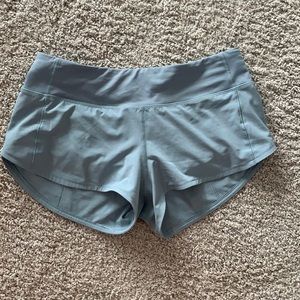 Lululemon shorts (women)